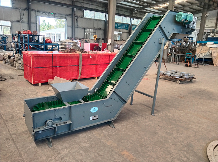 皮帶機輸送物料角度是多少？